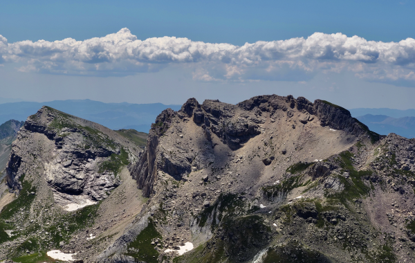 Албанські Альпи: де пиво коштує менше долара 14 Right across the mountains, there is barely a tourist in sight