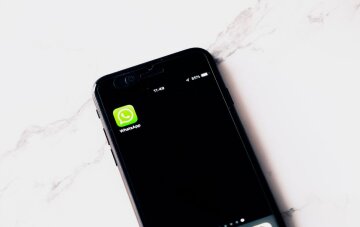 Сім схем у WhatsApp крадуть гроші з карток: код із SMS просять навіть "друзі"1