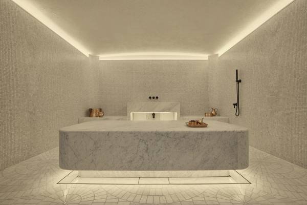 Londonський wellness-готель: відвертий огляд від А до Я 14 Скульптуруючий масаж обличчя, хаммам, термальний комплекс з магнієвими ваннами… для такого рівня розкоші бракує годин у добі.