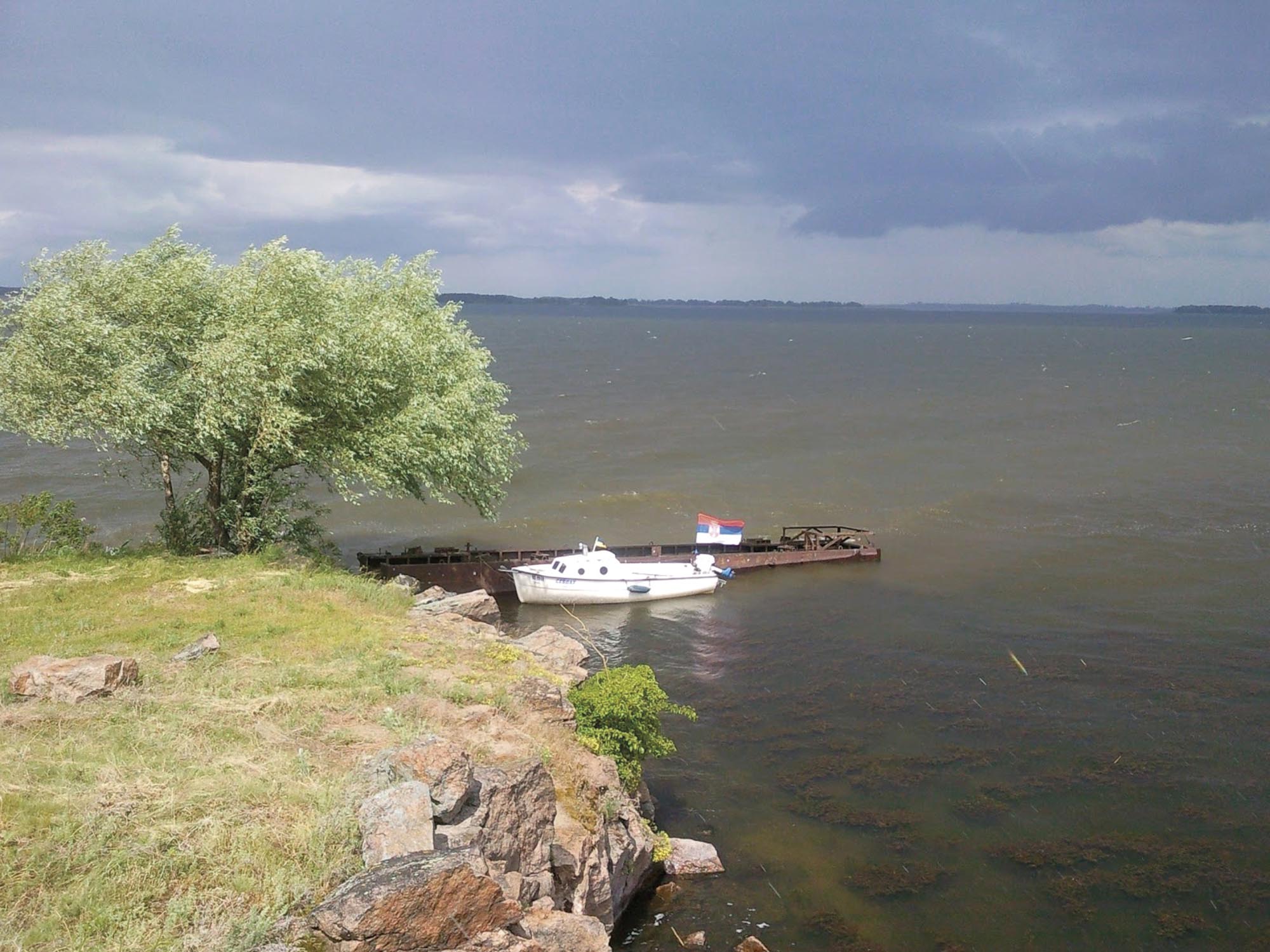 Від Дунаю до Прип'яті. Неймовірна подорож серба Володі Паповича водними шляхами України | Mandry24