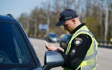 В Україні посилять штрафи за перевищення швидкості до 17 000 гривень 6 До 17 000 грн за перевищення швидкості: в Україні готують нову шкалу штрафів2
