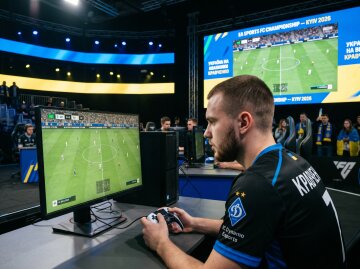 B8 обіграли 4-ту команду світу Vitality та вийшли в плей-офф EWC: українці позмагаються за $600 0002