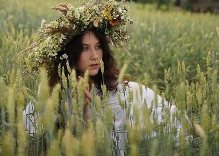 Зірка «Спіймати Кайдаша» вперше стала мамою 23 Зірка «Спіймати Кайдаша» вперше стала мамою 6