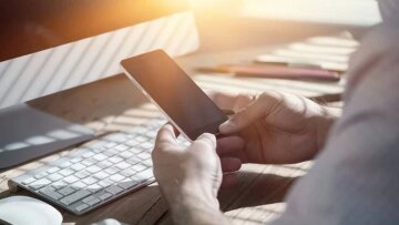 Приховані функції OxygenOS: жести на екрані, темний режим і чистка динаміків OnePlus1