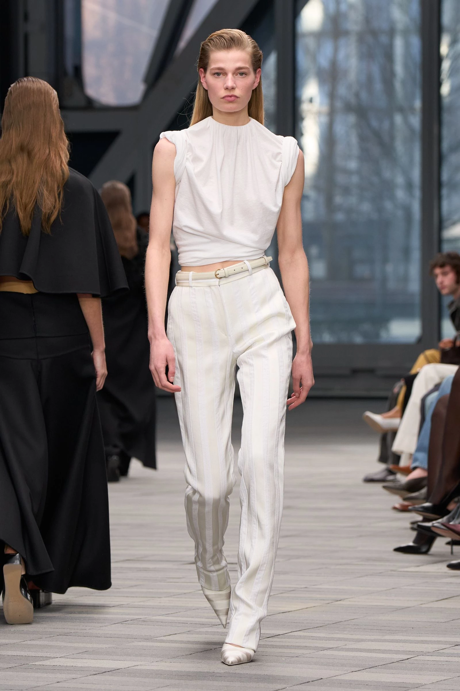 Наймодніші штани сезону осінь-зима 2026/2027: 10 моделей, які будемо носити24