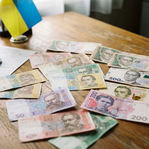 Собівартість друку гривні та долара: хто заощаджує більше