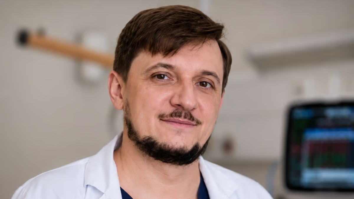Питання до експерта: як вчасно розпізнати інсульт, його ознаки, що слід негайно зробити0