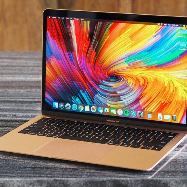 Apple з Тином Куком на чолі презентує останній гаджет його епохи
