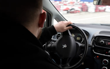 Штрафом уже не відбудешся: чому тисячі українців залишаються без водійських прав1