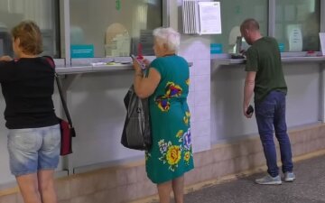 Банки скорочують мережу: Ощадбанк закрив 16 відділень, ПриватБанк — 8 6 Ощадбанк закрив 16 відділень, ПриватБанк — 8: куди зникають банки і хто відкриває нові1