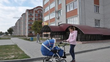 Суд заборонив зйомку в під'їзді, відмовивши у 150 тисячах компенсації 5 Суд відмовив у 150 000 грн компенсації за камери в під'їзді: коли відеоспостереження законне1