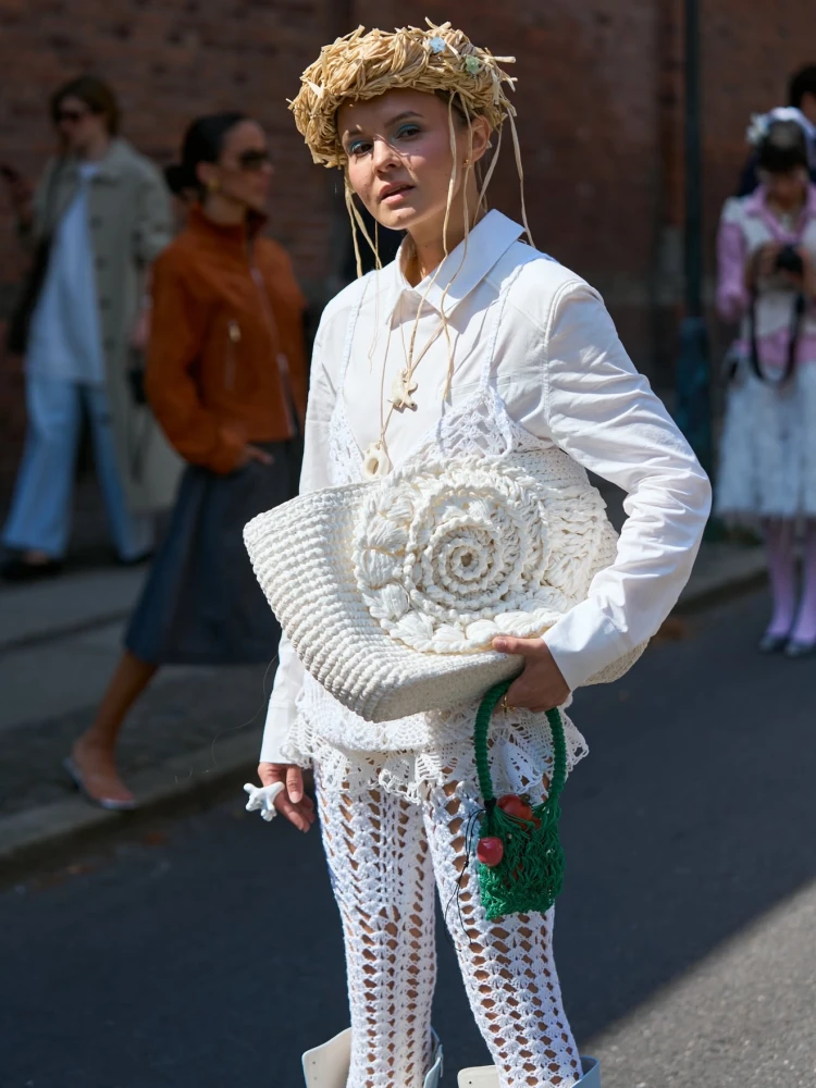 Вбрання із сенсом: що одягають українські fashion-інфлюенсерки на День Незалежності2