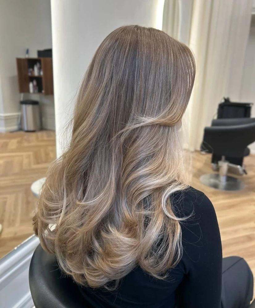 Топ-5 кольорів фарбування волосся: прогнози на осінь 2026 16 Ці кольори фарбування будуть найтрендовішими восени 2026 року2