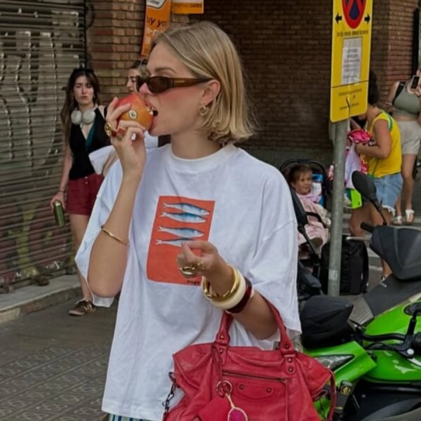 Футболки, що підкорюють street style: новий тренд для всіх