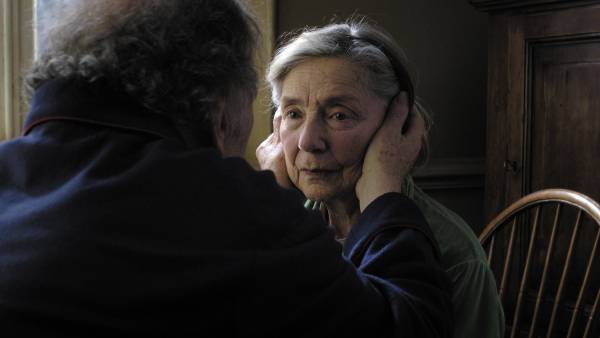 Кадр із фільму «Любов» (2012), за який Ганеке отримав свою другу «Золоту пальмову гілку». Фільм також здобув «Оскар» за найкращий іншомовний фільм