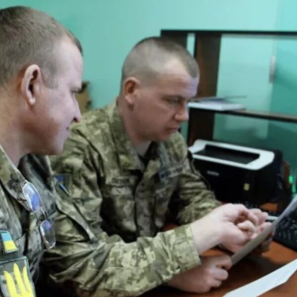 Міноборони закупило жіночі бронежилети на 47 мільйонів: ЄС вимагає “Резерв+” для українок