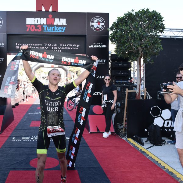 Українець здобув перемогу на змаганнях IRONMAN 70.3 у Туреччині