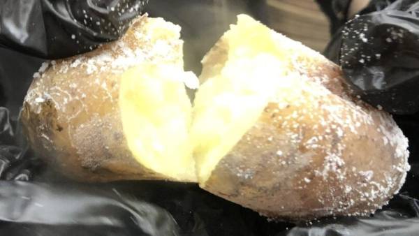 Висока концентрація солі при варінні перетворить картоплю на солончак 4 Висока концентрація солі при варінні перетворить картоплю на солончак 4