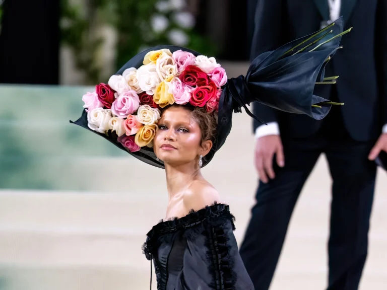 Met Gala 2027 присвятить Ґальяно 3 Met Gala 2027 присвятить Ґальяно 2