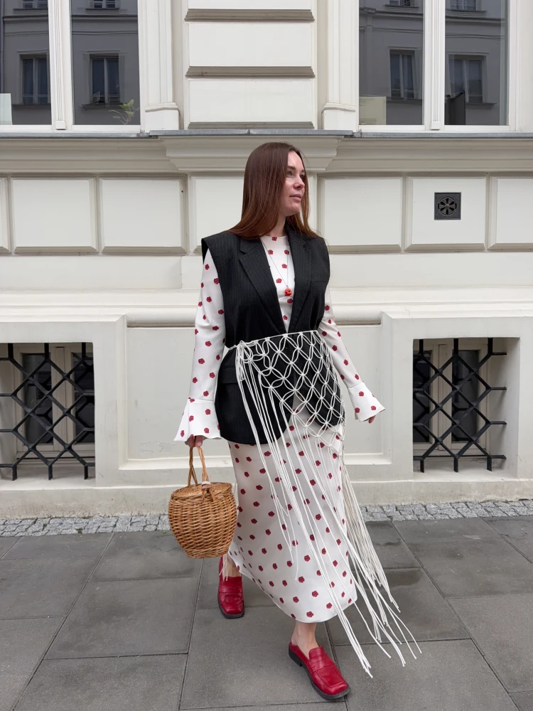 Вбрання із сенсом: що одягають українські fashion-інфлюенсерки на День Незалежності10