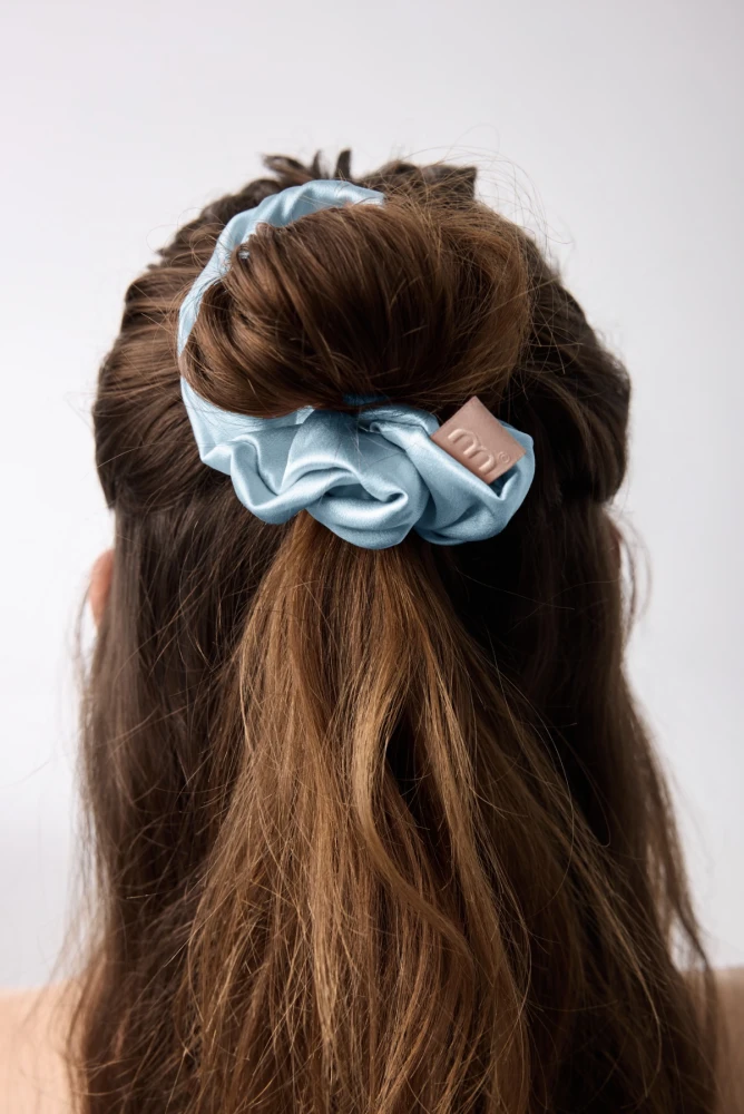 Топові haircare-засоби для глянцевого блиску волосся1