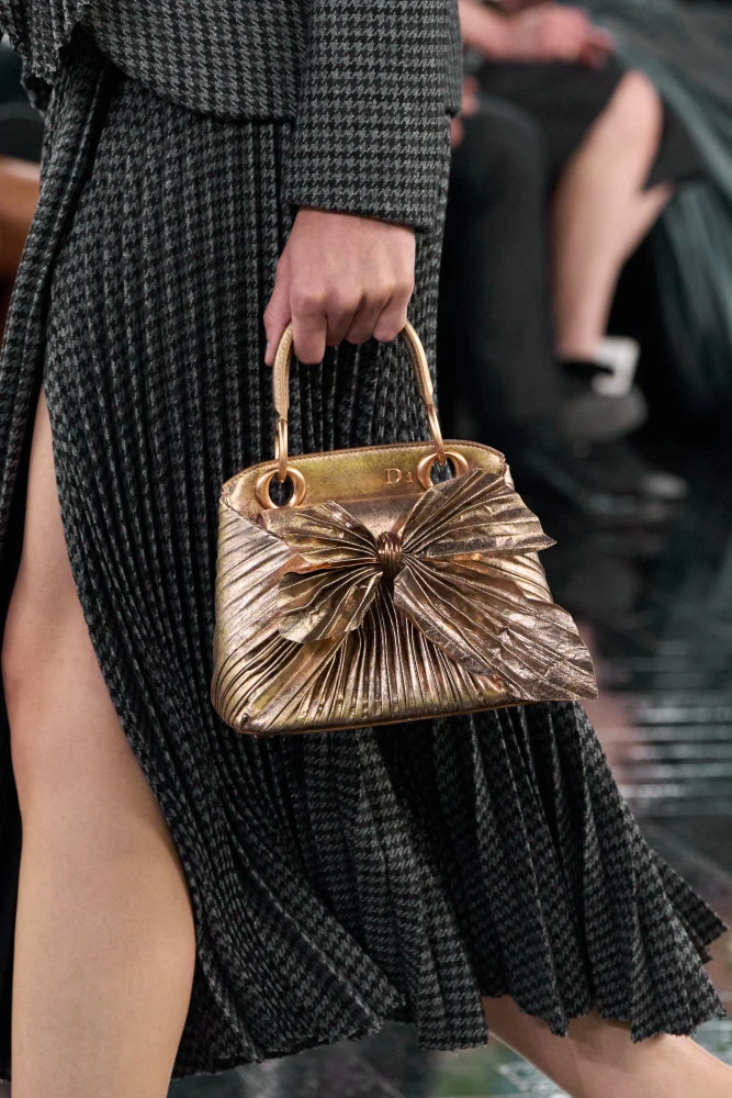 Античність знову в моді: fashion-рішення, натхнені естетикою «Одіссеї»21
