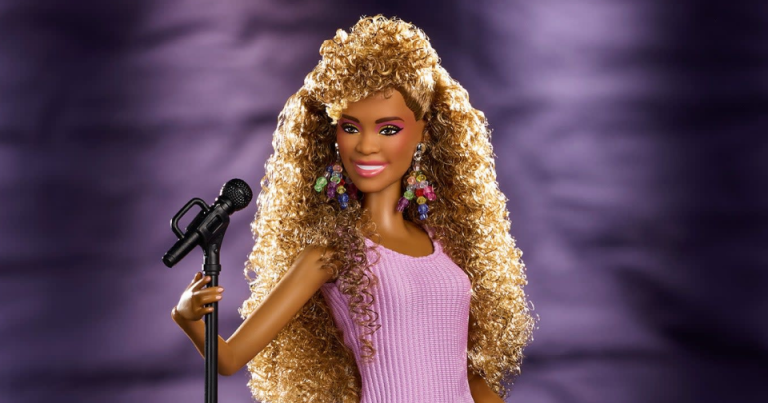 Mattel створили колекційну ляльку Барбі на честь Вітні Г'юстон 8