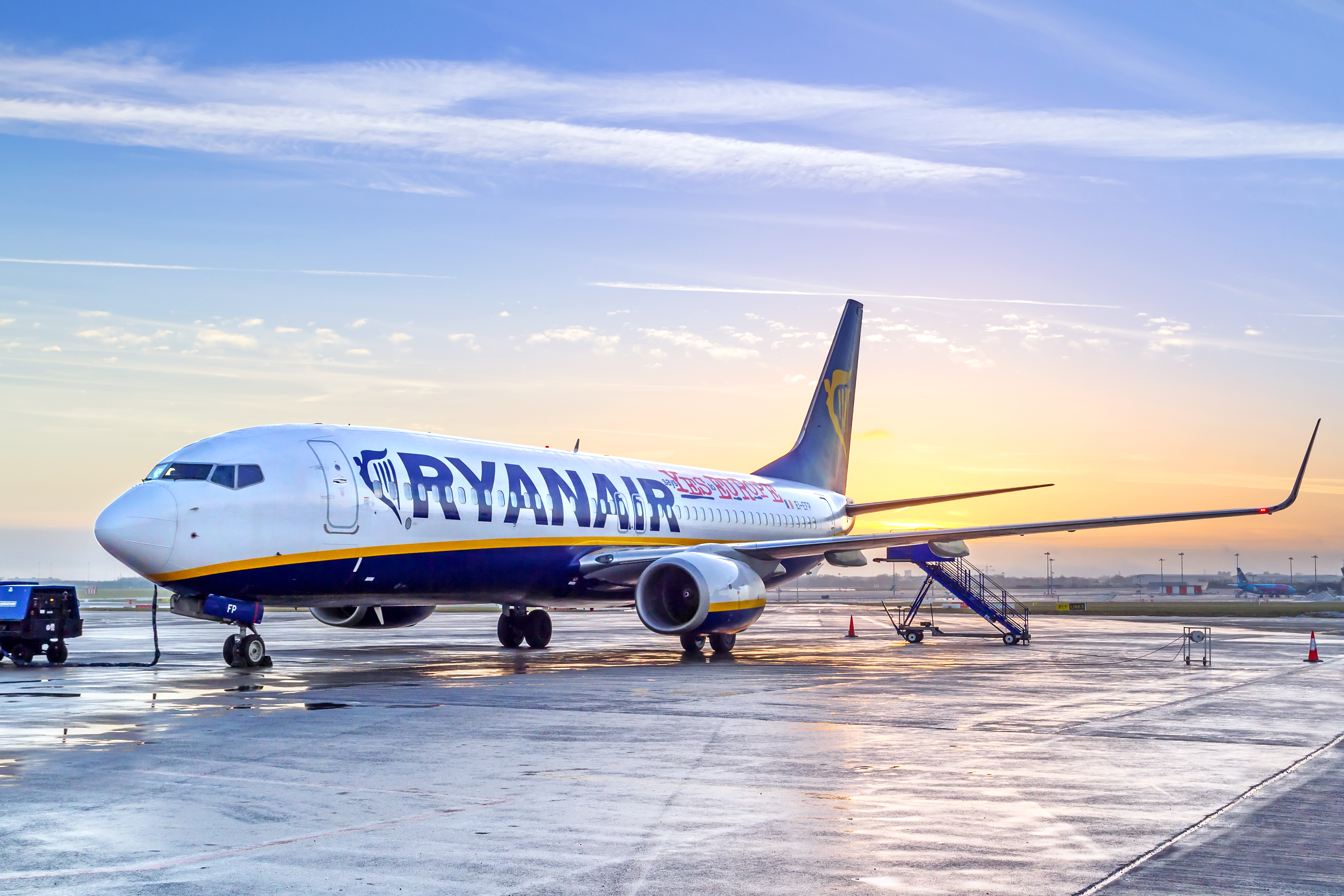 Ryanair відкриває 11 нових рейсів з України 4 Ryanair починає літати з України: 4 нових маршрути з Києва та 7 зі Львова | Mandry0