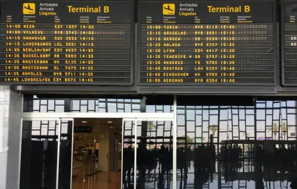 Два європейські аеропорти закриваються, що вплине на рейси easyJet та Ryanair з Великої Британії 12 Airport flight information.