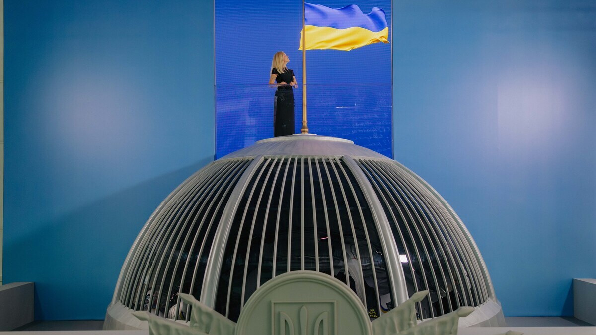 Київ запрошує на виставку «Той день»: Прапор Незалежності та зоряне небо 1991 року 8 Побачити Прапор Незалежності та зоряне небо 1991 року: у Києві відкривається інтерактивна виставка «Той день»0