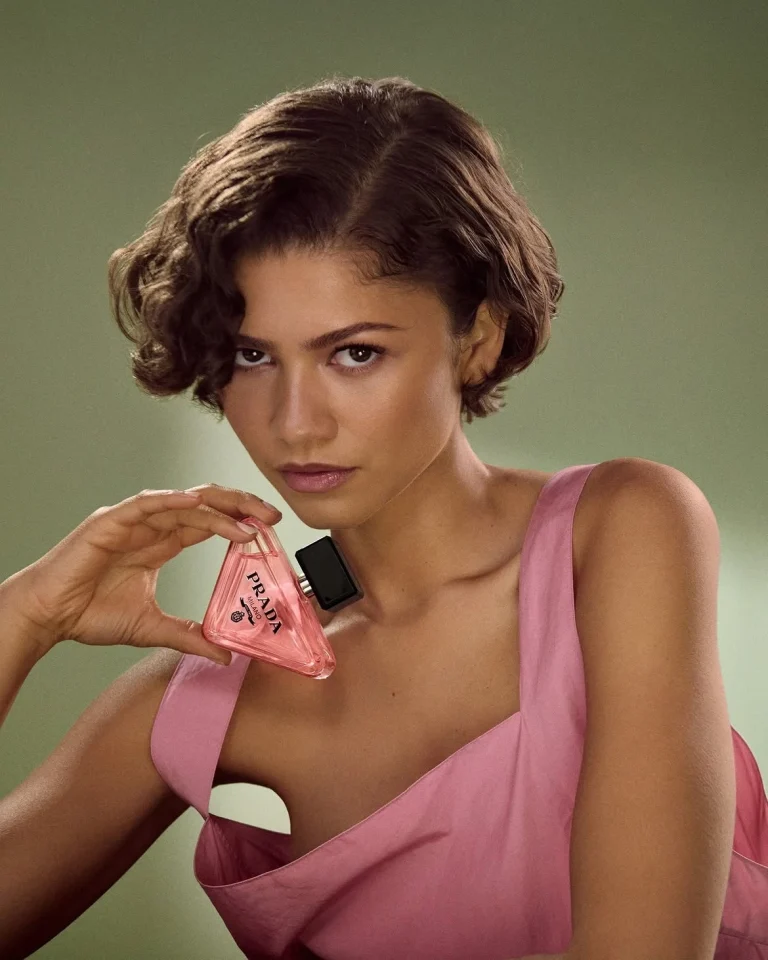 Зендая – нова зірка Prada Beauty 4