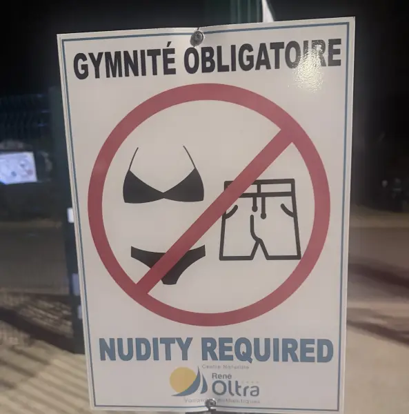 Втеча до найбільшого у світі нудистського селища 15 Втеча до найбільшого у світі нудистського селища 8