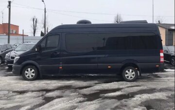 Поїздки на мікроавтобусі: 17 тисяч гривень штрафу за перевезення знайомих 6 Штраф 17 000 грн за підвезення сусіда: які поїздки на мікроавтобусі під загрозою2