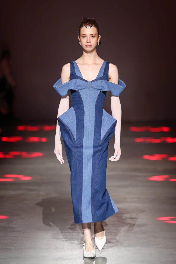Ukrainian Fashion Week: найяскравіші події п'ятого дня 196 Найцікавіші покази та презентації п’ятого дня Ukrainian Fashion Week47