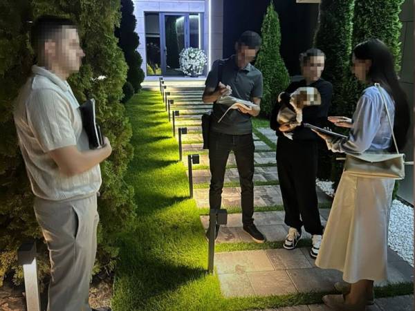 Спецоперація "Карфаген": як працівники Офісу генпрокурора покривали шахрайські кол-центри 14