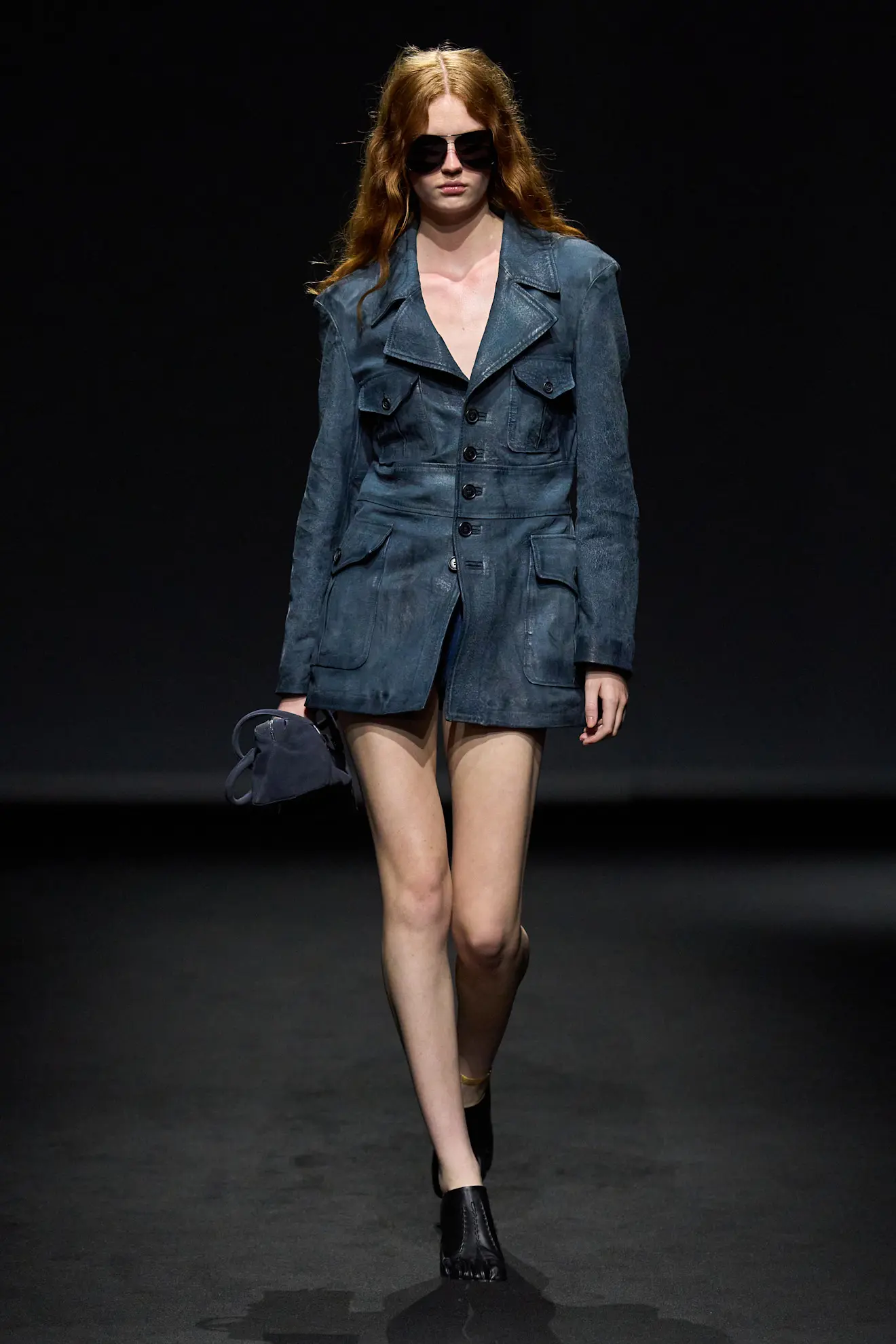 Сорочка стає сукнею, а светр — спідницею: MM6 Maison Margiela представив колекцію весна-літо 202723
