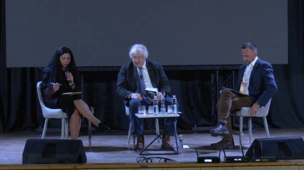 Джонсон презентував у Львові український переклад своєї книжки 8