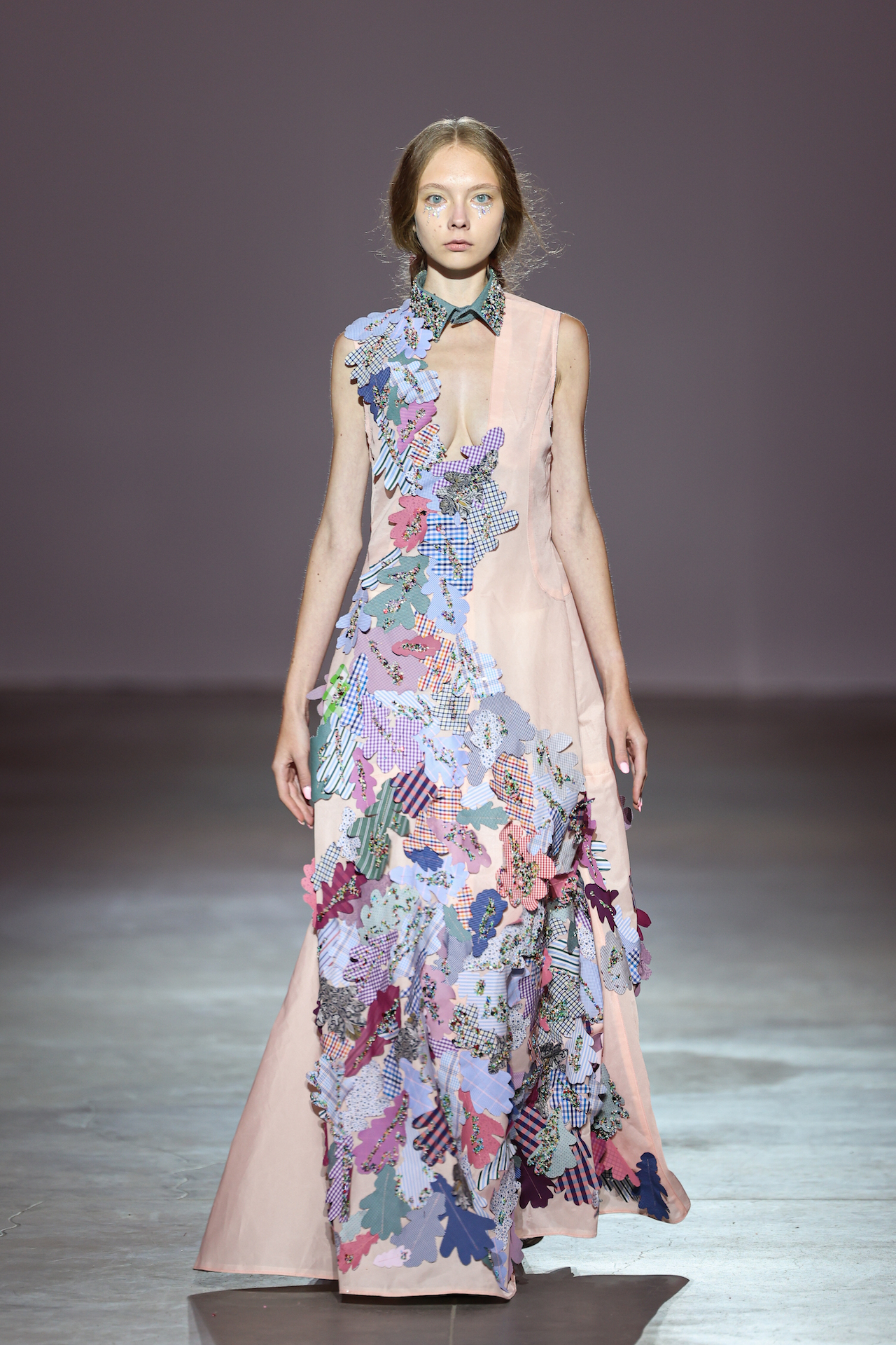 Яким був п'ятий день Ukrainian Fashion Week SS27: яскраві шоу, нові імена та закриття модного тижня92