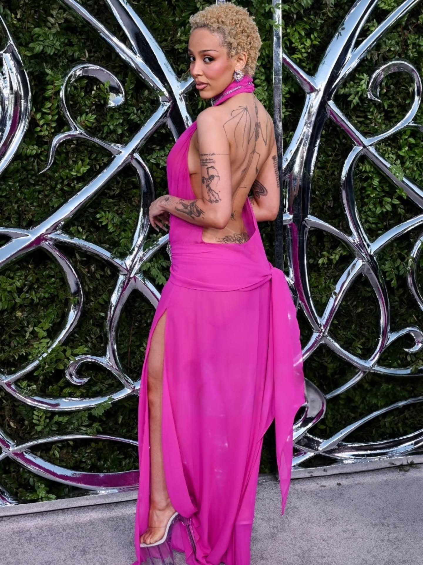 Doja Cat у сукні українського бренду з`явилася на відкритті музею у Лос-Анджелесі2