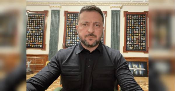 Зеленський попередив авіакомпанії про небезпеку російського неба