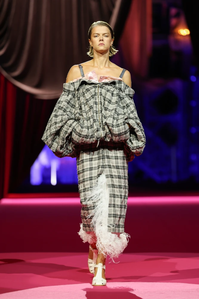 Модне шоу в Опері: яким був перший показ нового сезону Ukrainian Fashion Week31