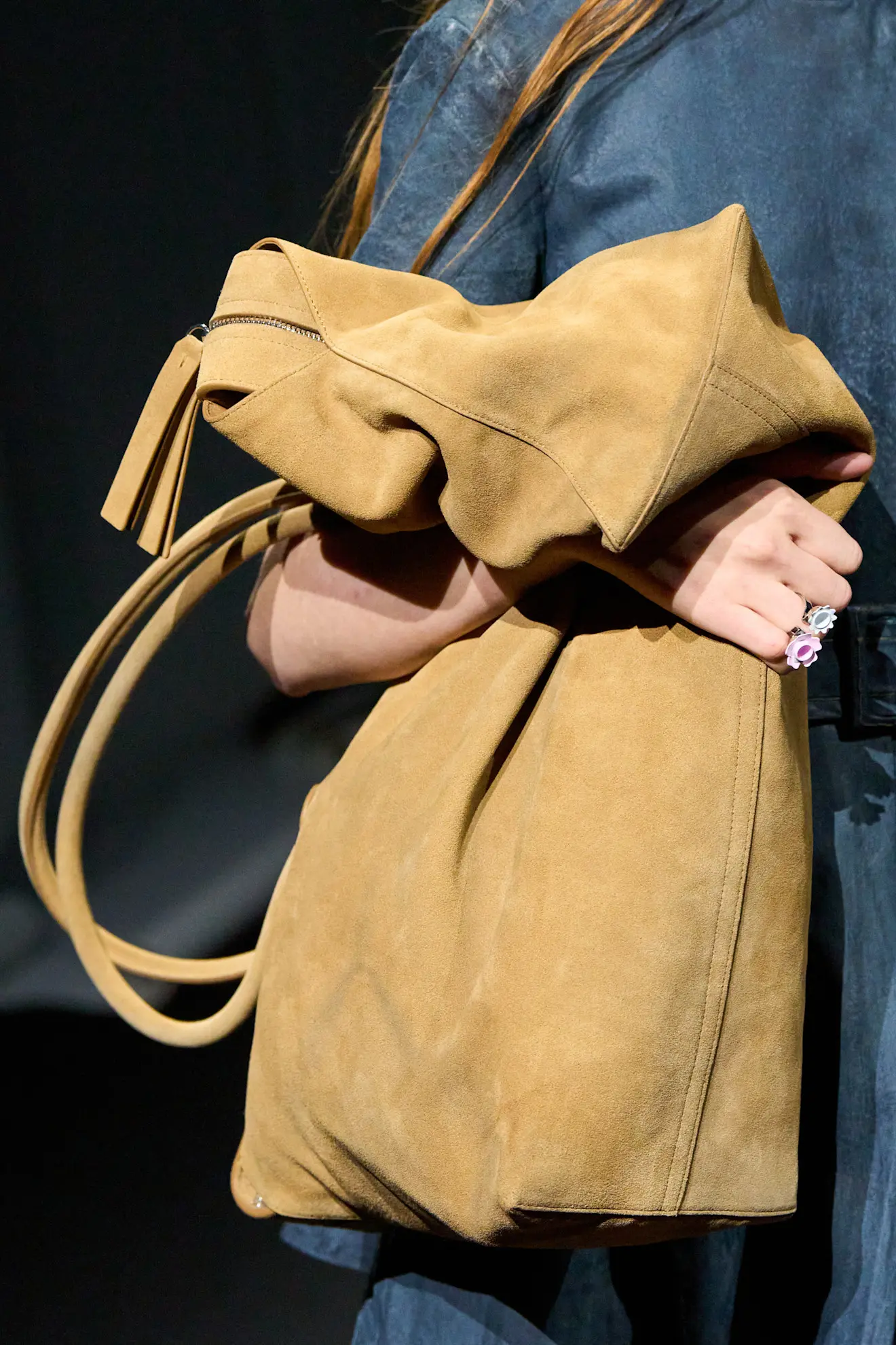 Сорочка стає сукнею, а светр — спідницею: MM6 Maison Margiela представив колекцію весна-літо 202736