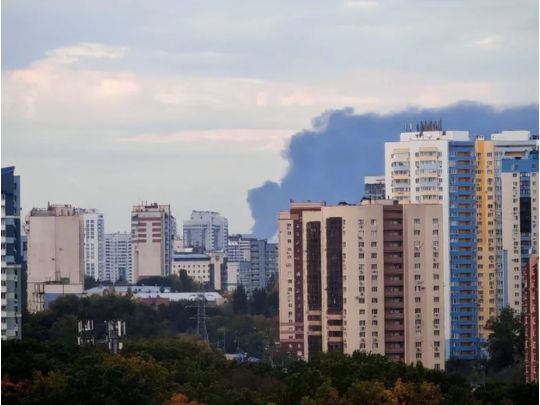 Пожежа на нафтопереробному заводі в Самарі: партизани паралізують військову логістику рф 8
