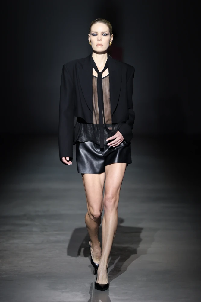 Ukrainian Fashion Week: найяскравіші події п'ятого дня 249 Найцікавіші покази та презентації п’ятого дня Ukrainian Fashion Week100