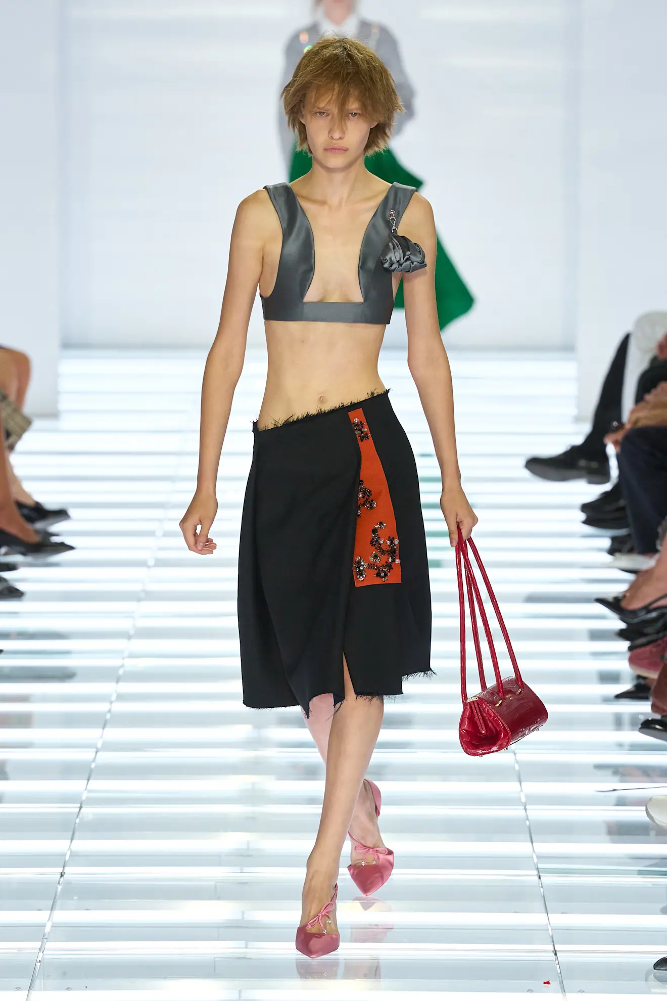 Усі в спідницях: Prada представили колекцію весна-літо 202739
