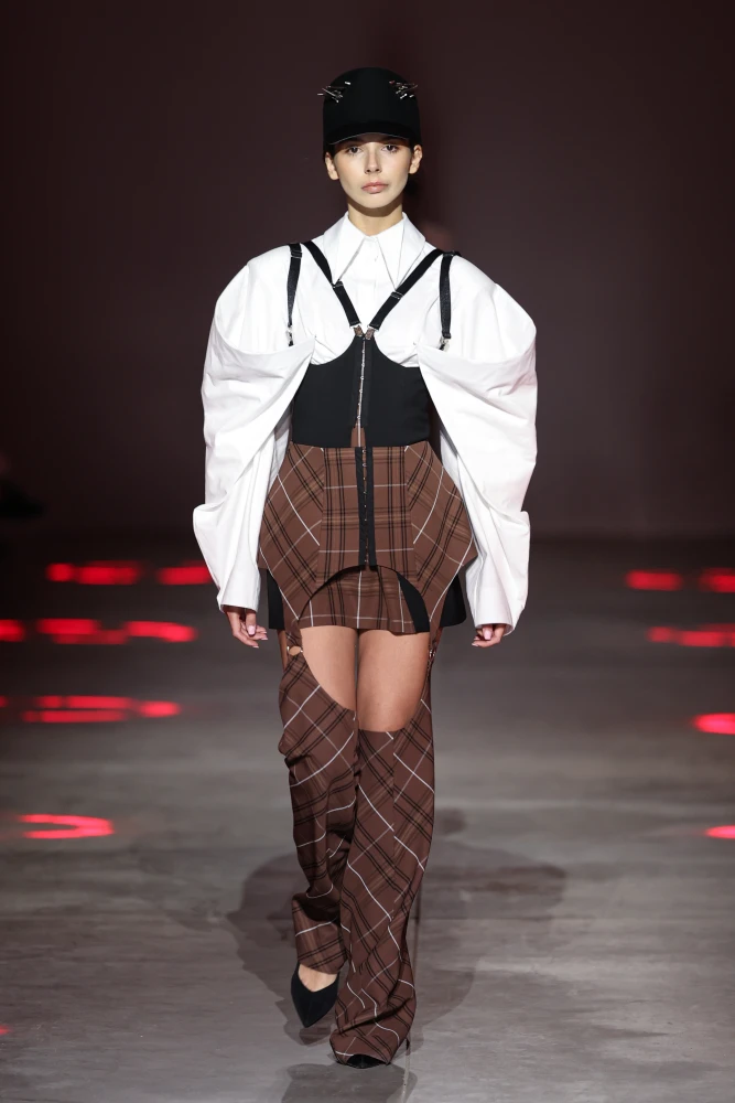 Ukrainian Fashion Week: найяскравіші події п'ятого дня 184 Найцікавіші покази та презентації п’ятого дня Ukrainian Fashion Week35