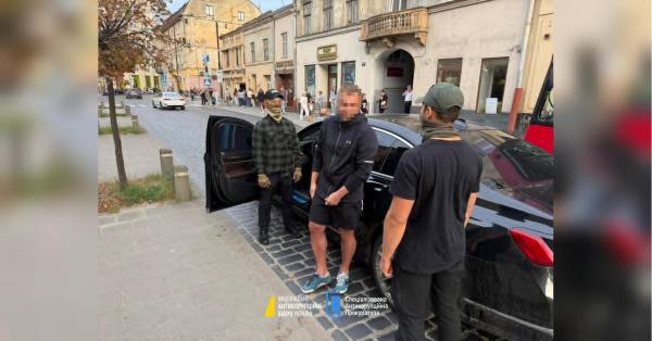 Спецоперація “Карфаген”: як працівники Офісу генпрокурора покривали шахрайські кол-центри