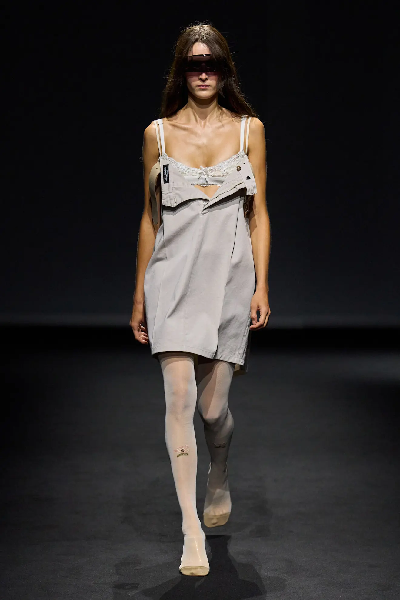 Сорочка стає сукнею, а светр — спідницею: MM6 Maison Margiela представив колекцію весна-літо 202712