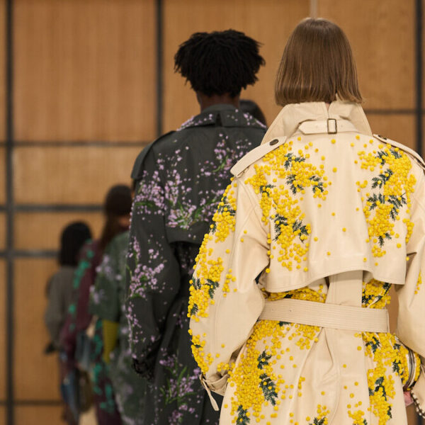 Burberry представив нову колекцію весна-літо 2027, акцентуючи увагу на тренчах