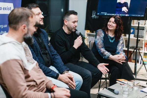 Автори-ветерани про есеїстику як емоційну пам'ять та фіксацію моменту 11